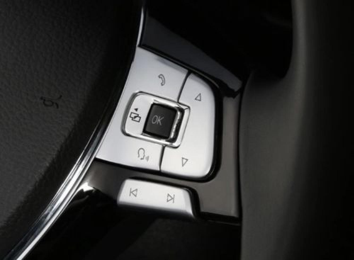 Multifunktionstaste Abdeckung Blende Geeignet Für VW Golf 7 Passat B7 B8 Tiguan 2 AD1